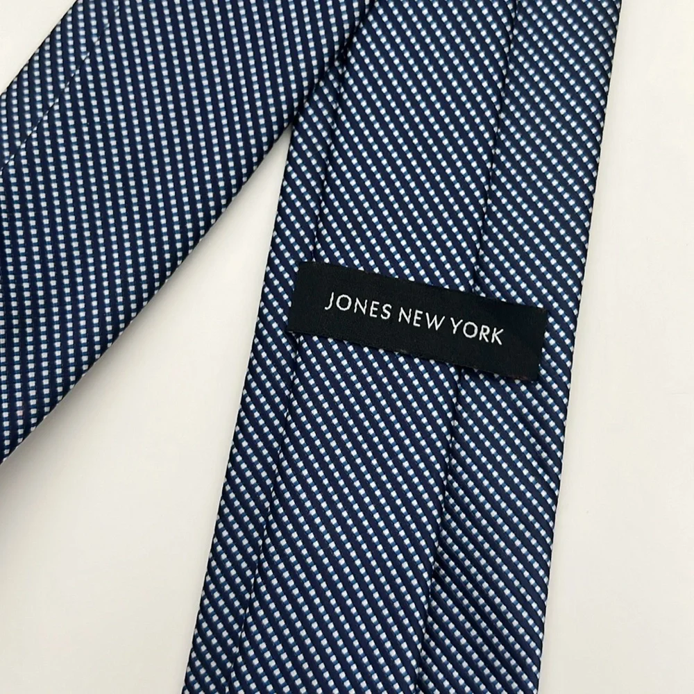 NWOT Men’s Tie Blue